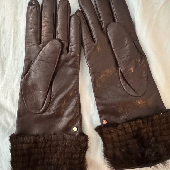 Diane von Furstenberg Elegant Brown Leather Gloves with Fur...